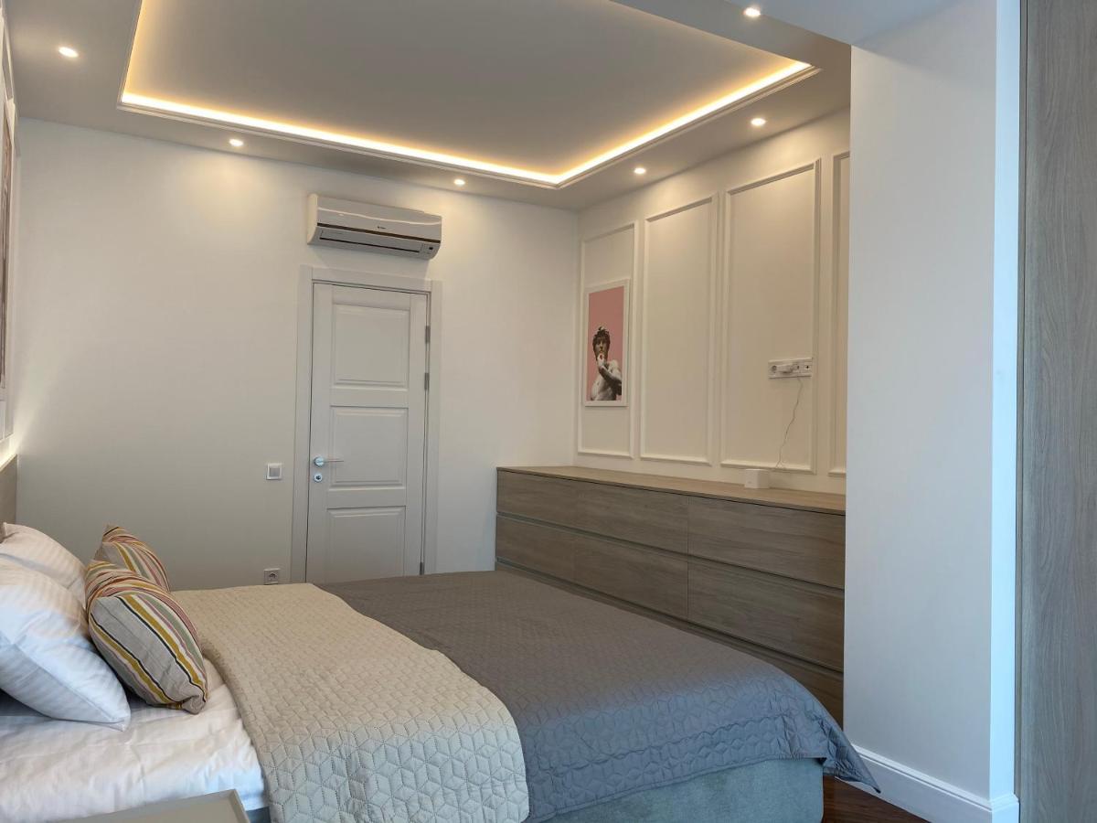 Modern Classic 2 Bedroom Apartment Near Most City Dnipro Eksteriør bilde