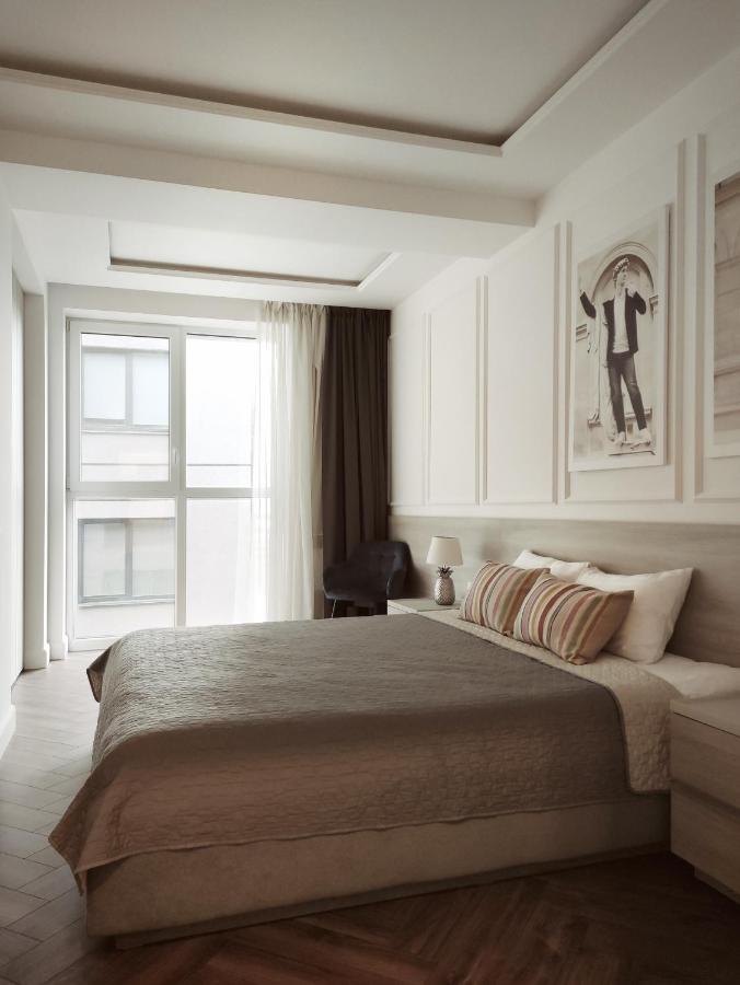 Modern Classic 2 Bedroom Apartment Near Most City Dnipro Eksteriør bilde